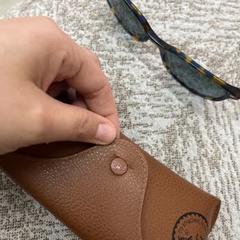 Fethiye Atasun Optik'te Rayban Gözlük Kılıfı Yırtıldı, Değişim Reddedildi