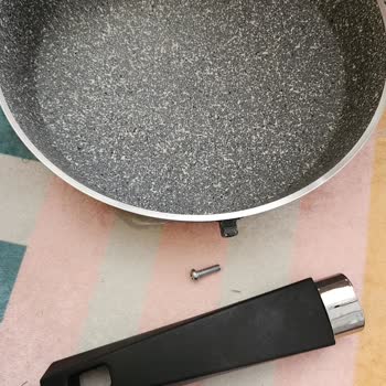 Trendyol’dan Gelen Granite Tencere Setinde Çizik Eksik Ve Kulp Sorunlarıyla Kalite Krizi