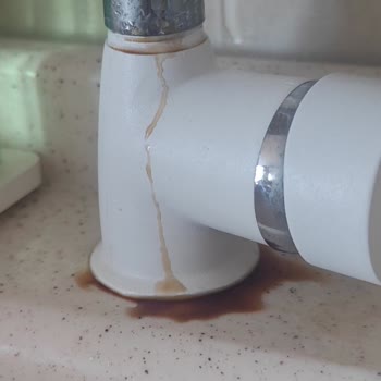 Kustar Satıcısının Bozuk Mutfak Bataryası Ve Saygısız Tutumu