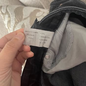 Mavi Pantolonumun Ağ Kısmı Yırtıldı Hayal Kırıklığı Ve Hızlı Çözüm Talebi