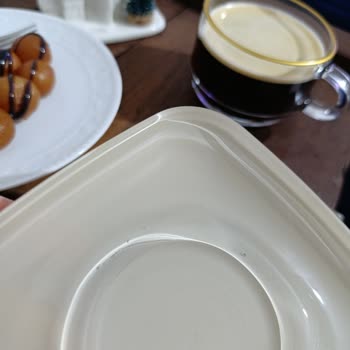 Lav Çay Setinde 2. Yıkamada Bardak Soyulması Ve Garanti Sorunu