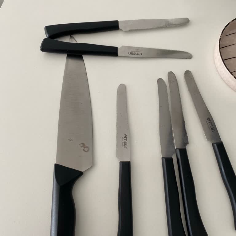 Tefal Çeyiz Setinde Hızlı Kararma Ve Çizikler: Ayıplı Ürün Değişimi Talebi