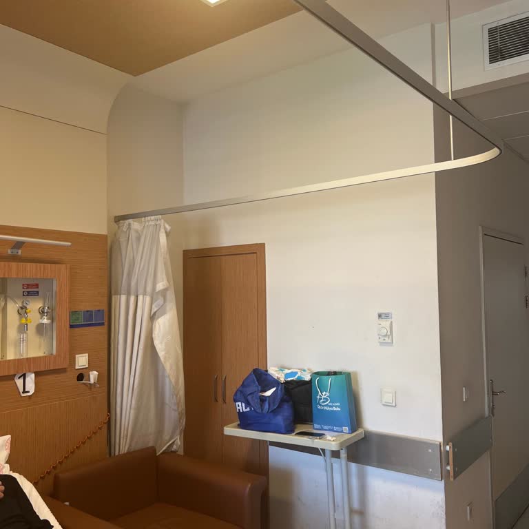 Kardiyoloji Servisinde Mahremiyet Sağlanamayan Oda