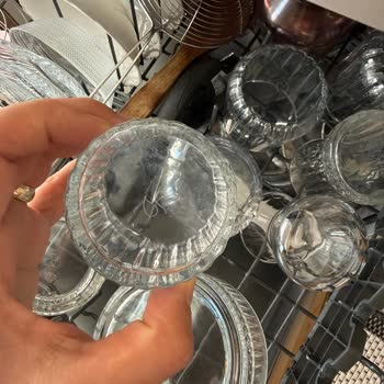 Domol Eco Bulaşık Tabletinde Camlarda Renkli İz Ve Beyaz Tabaka Sorunu