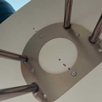 Doğtaş Koltukta Gıcırtı Ve Masa Sandalyesinde Kırılma Kalite Güvenini Sarsıyor