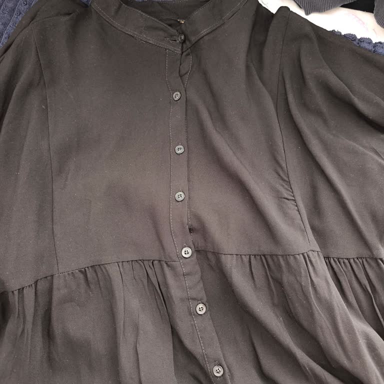 Elbisemis 1300 TL'lik Siparişinde Yanlış Ürün Ve Cevapsızlık