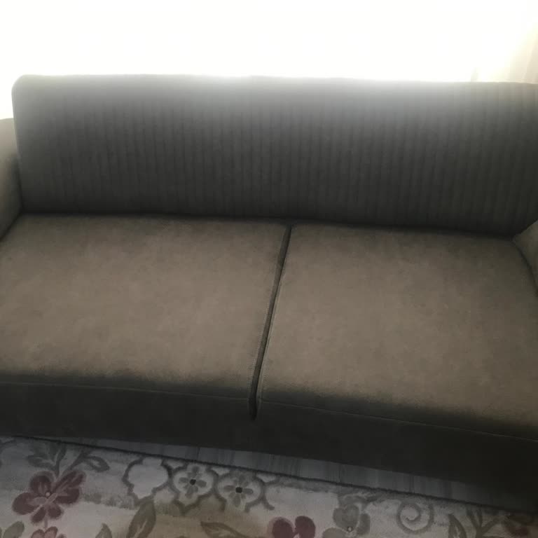 İstanbul Taşınma Nedeniyle Garantiden Çıkarılma Ve Koltuk Takımındaki Renk Değişikliği Şikayeti