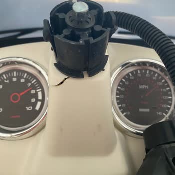 Kırık Akülü Araba İçin Değişim Sürecinin Uzaması