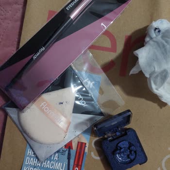 Kırık Göz Farı Ve Yetersiz Müşteri Hizmetleri