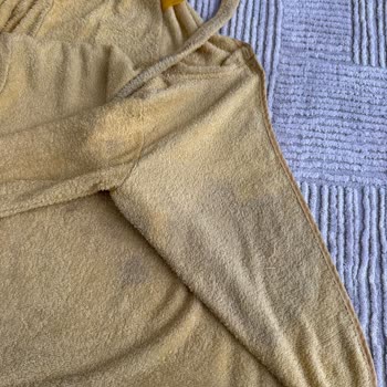 Arçelik Çamaşır Makinesi Siyah Lekeler Bırakıyor, Çözüm Yok