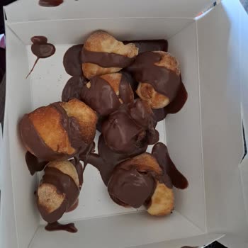 Cinnabon Porsiyonu Çok Küçük Ve Beklentileri Karşılamıyor