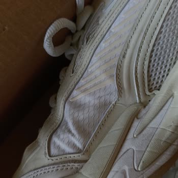 Ayakkabı 15 Kez Kullanıldıktan Sonra Açıldı, Fiş Olmadan Banka Slipine Dayanarak Değişim Talebi