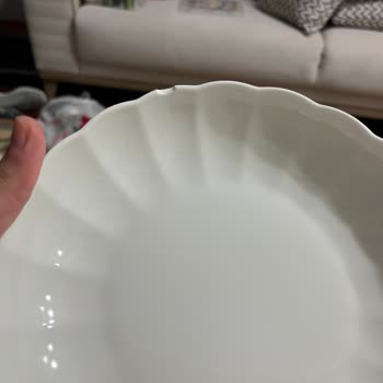 Kırık Ve Kusurlu Ürünlerde Kargo Sorunu Ve Yanıltıcı Müşteri İlişkisi