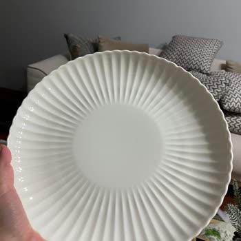 Kırık Ve Kusurlu Ürünlerde Kargo Sorunu Ve Yanıltıcı Müşteri İlişkisi