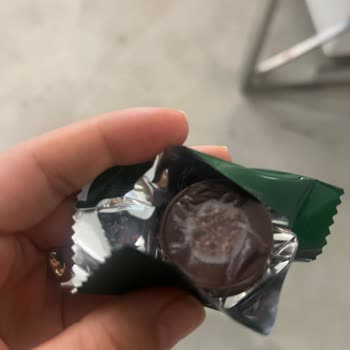 Küflü Çikolata Teslimatı Kabul Edilemez Ve Değişim Talebi