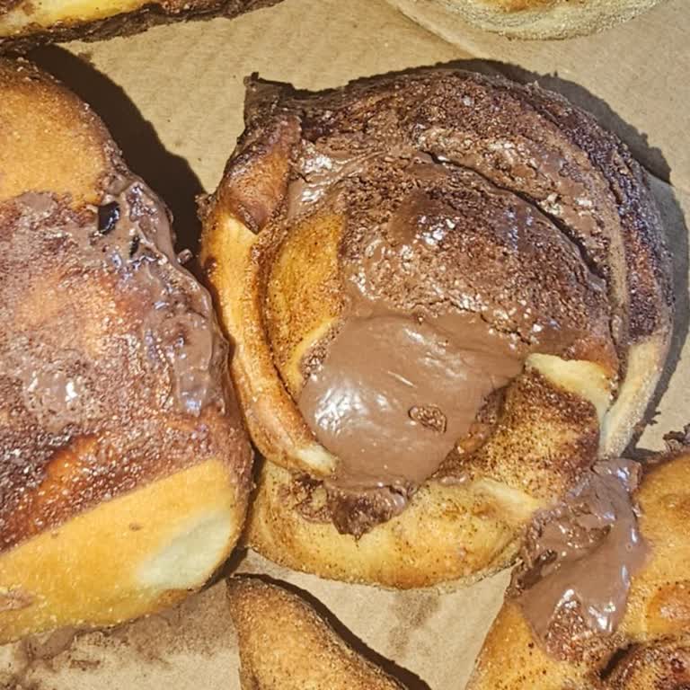 Domino's Siparişindeki Roll Kalitesizliği Ve Çikolata Eksikliği