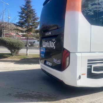 Kamil Koç Otobüsü Çalışkanlar’da Arızalandı, Yolcular Alternatif Bulamadı