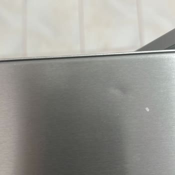 Vestel Servis Sırasında Buzdolabımda Oluşan Göçük Ve Yetkili Servisin Çözüm İhmali