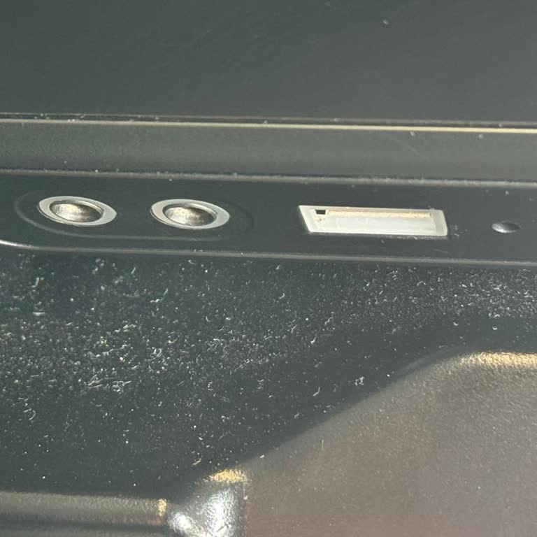 THY Uçak Hijyeni Yetersiz, Yemekler De Temiz Değil