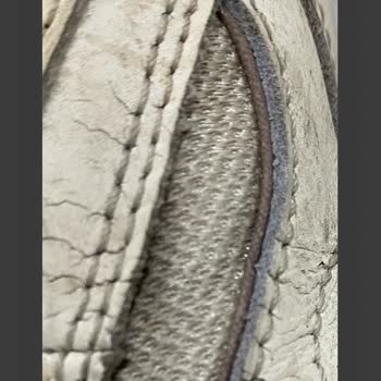 Skechers D Lites Popular Vote Shoes Sole Cracked After 4 Months