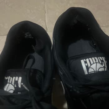 İn Street’te Satın Alınan Nike Ayakkabısında Üretim Hatası