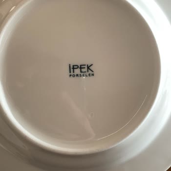 İpek Züccaciye 4. Kullanmamda Kenar Gold Baskıları Soyuldu