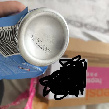 Silinmiş Son Kullanma Tarihi Ve Saçta Sertleşme Güvenimi Sarstı