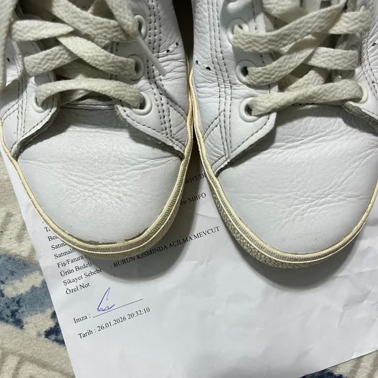 Sadece İki Kez Giyilen Adidas Ayakkabıda Deri Kalkması, Garanti Reddi