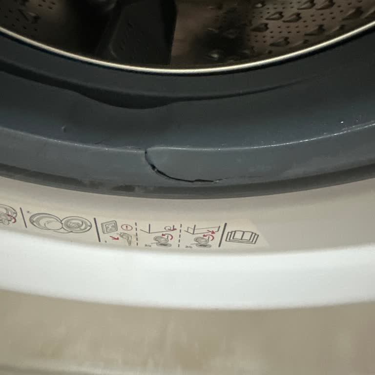 Garanti Kapsamındaki Kapak Lastiği Arızası Kullanıcı Hatası Düşülerek Ücret İstendi