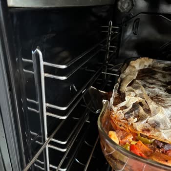 Fırında Patlayan Borcam Cam Tencere: Zarar Ve İade Talebi