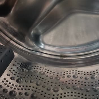 Sıfır Çamaşır Makinesinde Yağ, Pas Ve Kötü Koku İade Talebi