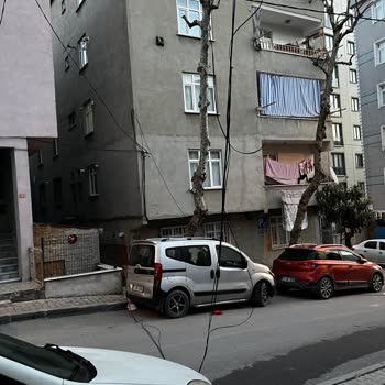 Sokağa Bırakılan Fiber Kablolar Nedeniyle İnternet Kesintisi Ve Güvenlik Endişesi