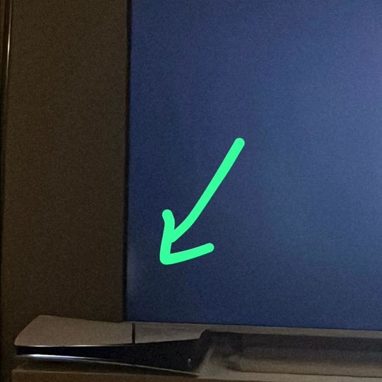 Grundig 65 İnç Televizyonda Beyaz Lekeler Ve Garantili Değişim Talebi