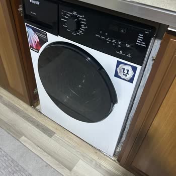 Arçelik Çamaşır Makinem Aşırı Sallanıyor Ve Parkelere Zarar Veriyor