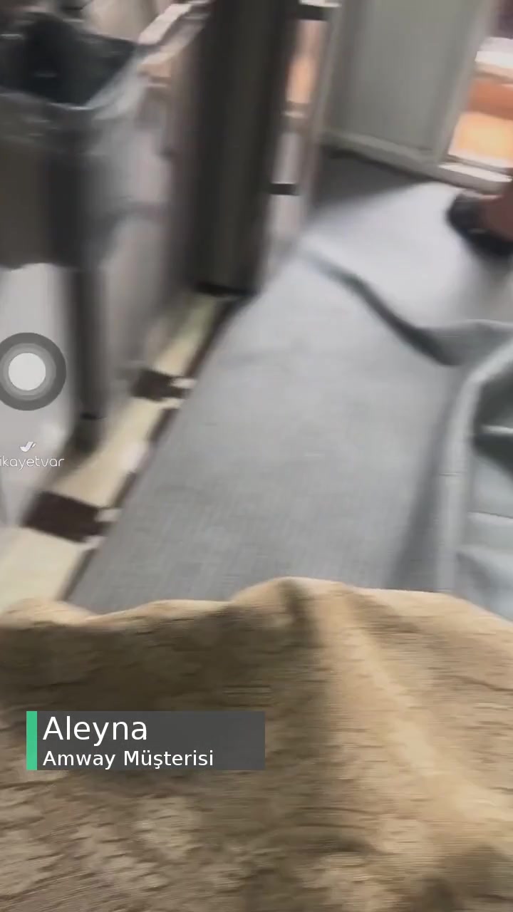 Amway Arıtıcı Ve Asla İlgilenmeyen Satıcı videonun kapak resmi
