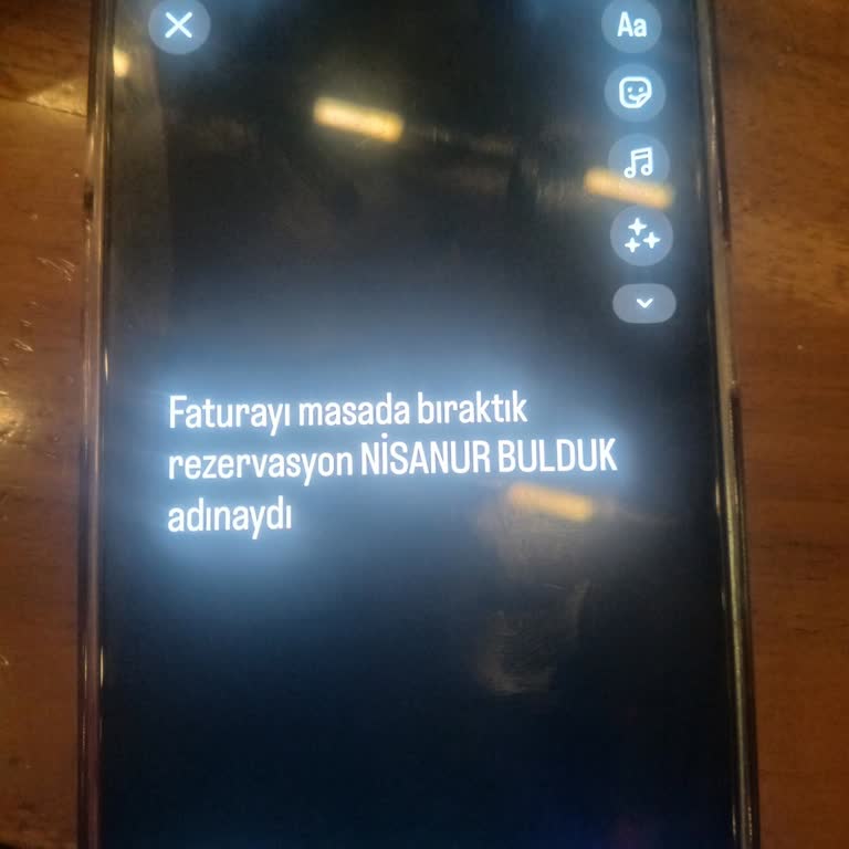 İskender Şubesinde Donmuş Sos, Buz Gibi Çorba Ve Ücretle Uyuşmayan Kalite