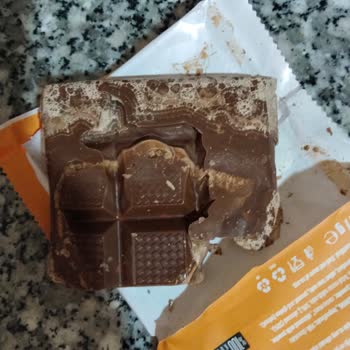 Kahve Dünyası Çikolatasında Renk Değişikliği Ve Eksik Parça