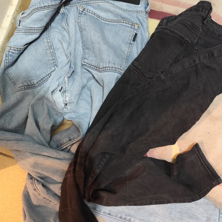 Sol Express Sipariş Edilen İş Pantolonu Yerine Yırtık Çocuk Kot Pantolonu Gönderildi