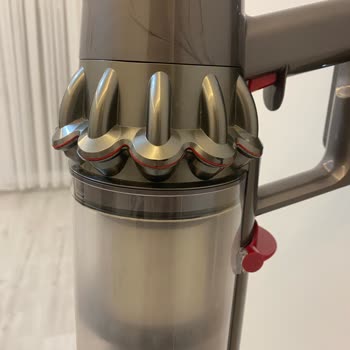 Dyson V11 Toz Haznesindeki Conta Ve Parça Çıkması Tasarım Hatası