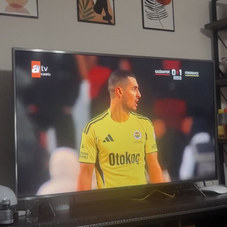 ATV Pilot Kameramanının Hızlı Hareketleri Maç Keyfini Bozuyor