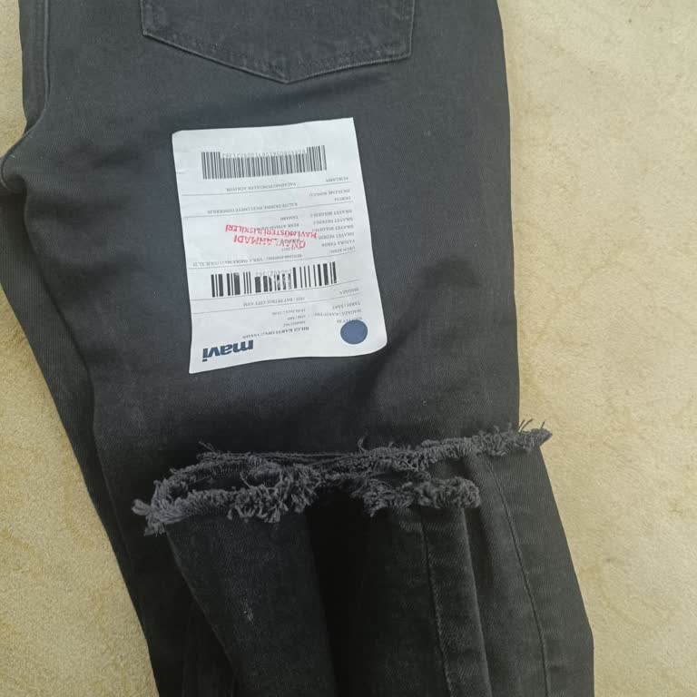 Mavi Mağazasında Kısa Sürede Deforme Olan Kot Pantolon İçin İade Reddi