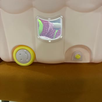 Bee Home Tekerlekli Oyuncak Kutusunda Kırık Tekerlek İçin Parça Talebi