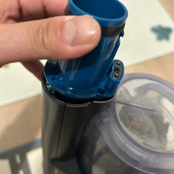 Yeni Philips 8000 Süpürge Motor Altı Bağlantısında Kırılma Ve Garanti Talebi