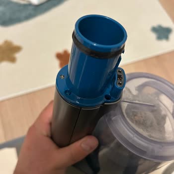 Yeni Philips 8000 Süpürge Motor Altı Bağlantısında Kırılma Ve Garanti Talebi