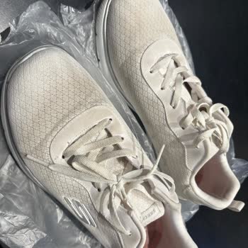 15 Gün İçinde Renk Değişen Skechers Ayakkabıya İade Talebi