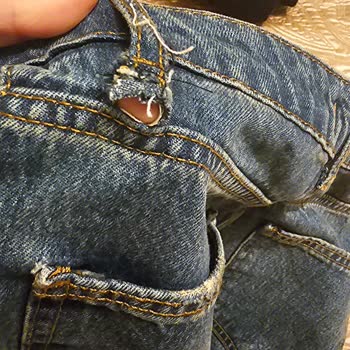 Ayıplı Kot Pantolon Satışı Ve Kalite Kontrol Eksikliği