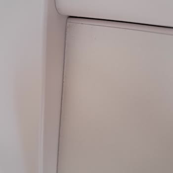 Kirli Ve Kullanılmış Çocuk Karyolası Teslimatı Ve İletişim Eksikliği