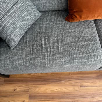 Teslimat Süresi Uzadı Ve Ayıplı Koltuk Takımı Değişim Reddi