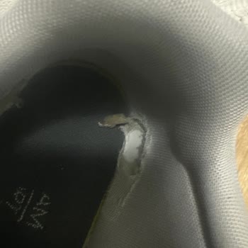 Adidas Ayakkabım İç Astarında Yırtılma, Boyner 6 Ay Garantiyi Reddetti