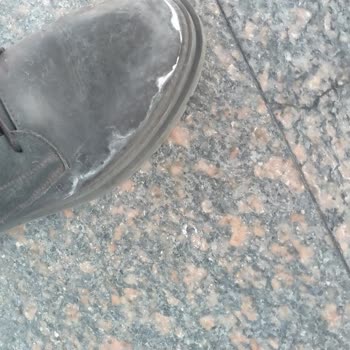 Kayseri Meysu Outlet Mağazasında Su Geçiren Bot Şikayeti